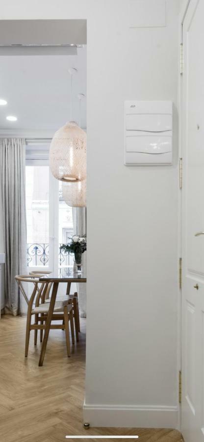 מדריד Amazing And New Apartment Five Minutes From Gran Via מראה חיצוני תמונה